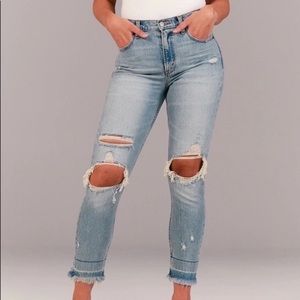 Abercrombie & Fitch High Rise Mom Jean